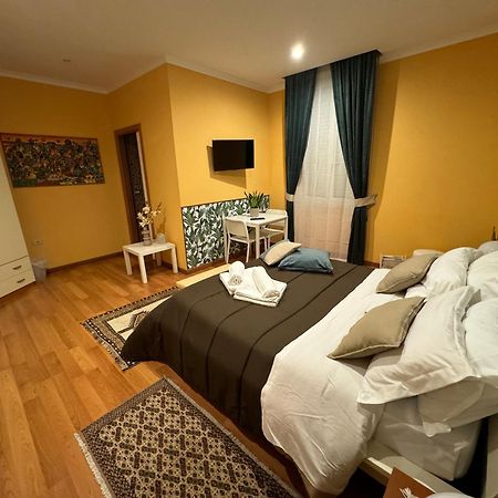 アヴェッツァーノ Casina Dei Marsi Bed & Breakfast エクステリア 写真