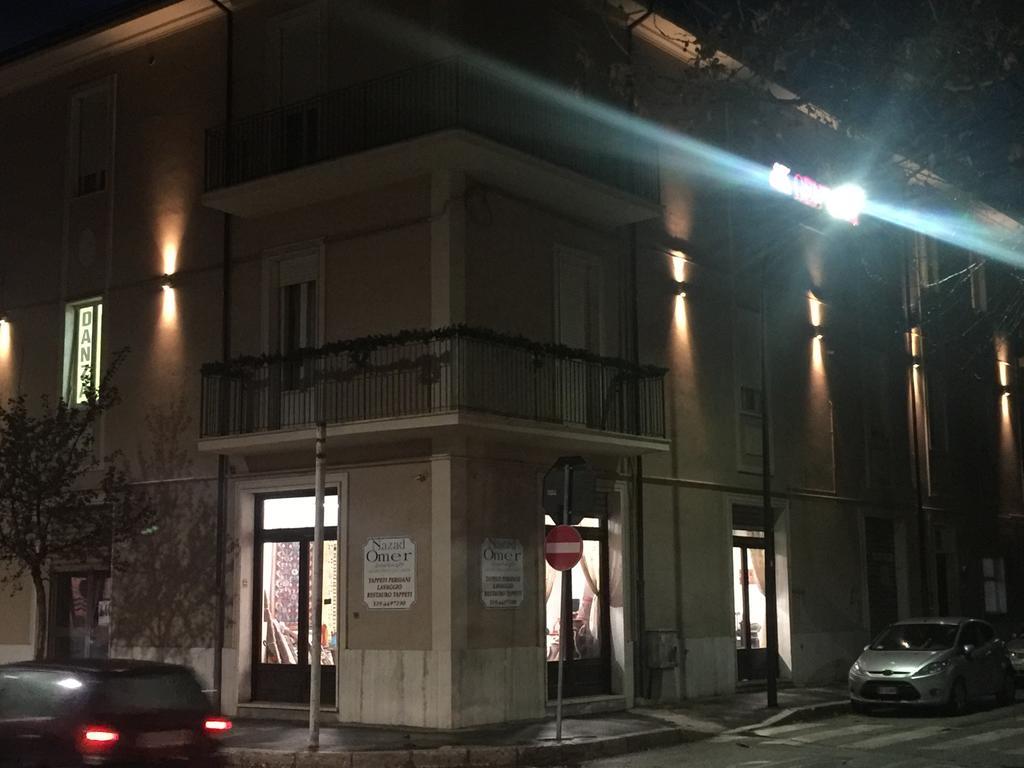 アヴェッツァーノ Casina Dei Marsi Bed & Breakfast エクステリア 写真